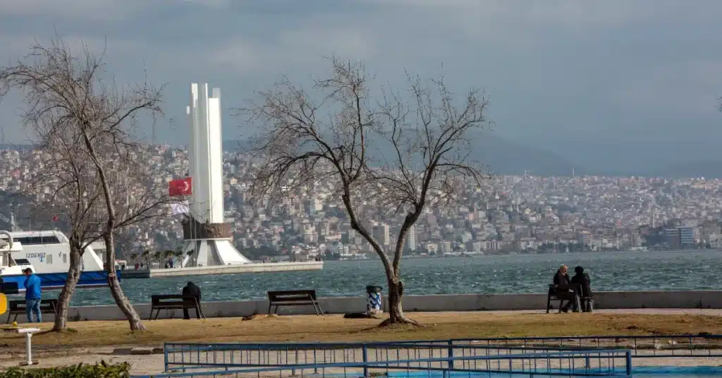 İzmir'in Lüks Konut Projeleri: Neva Yalı İzmir Konut Projesi